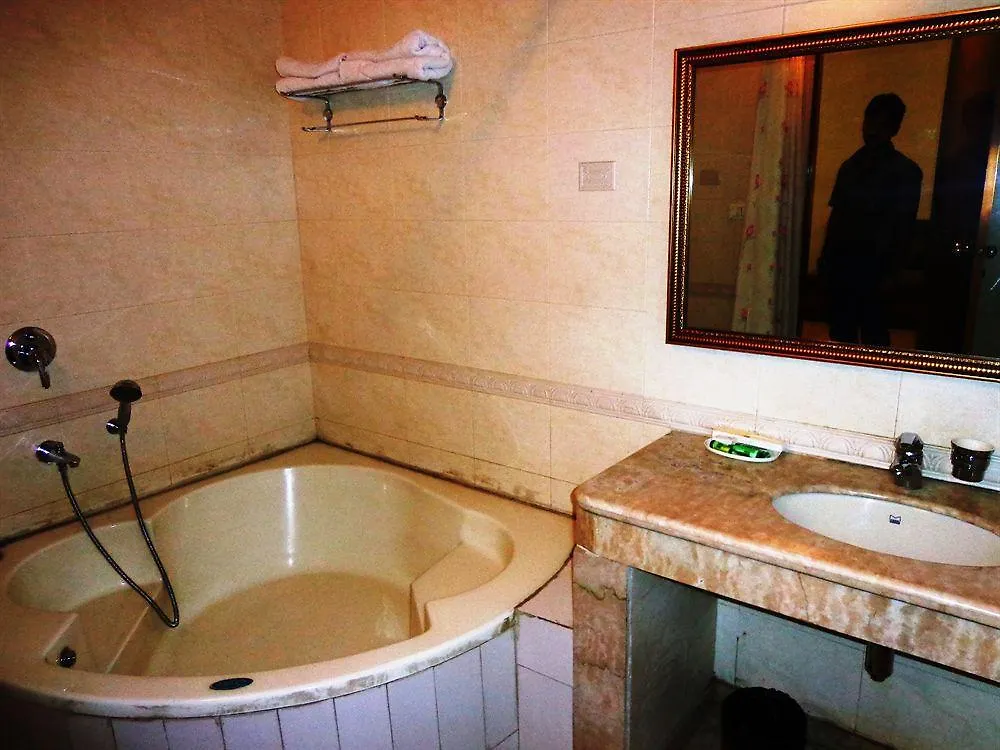 Hotel Singh Sahib Delhi