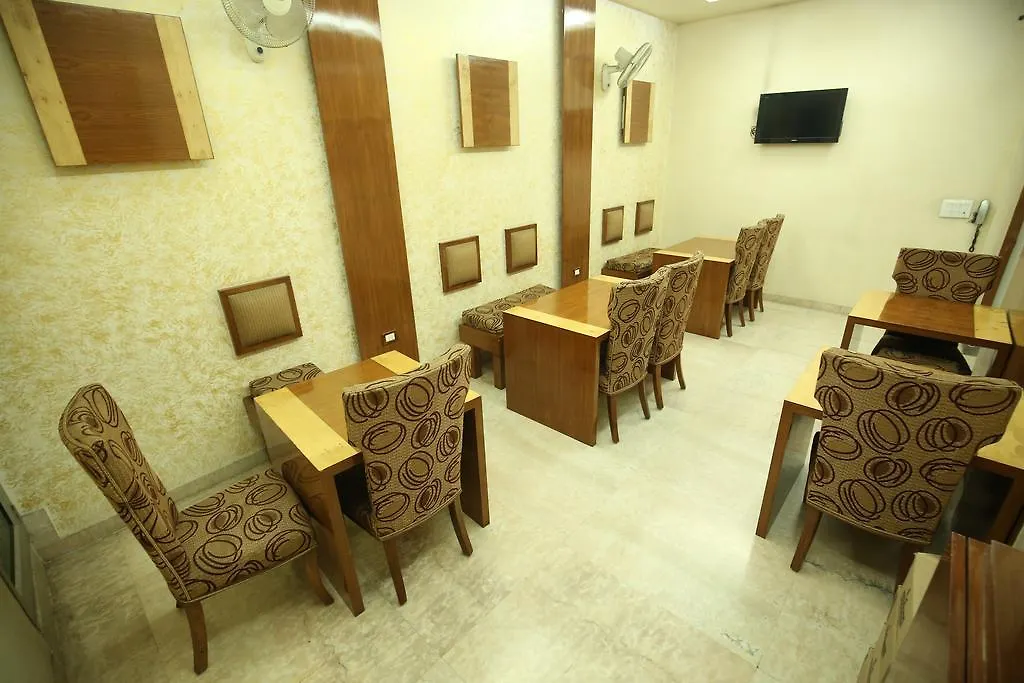 Hotel Singh Sahib Delhi