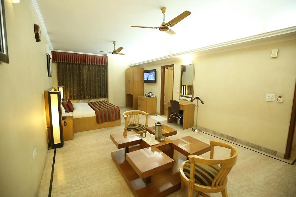 Hotel Singh Sahib Delhi