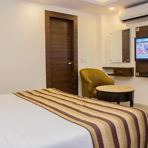 Pawan Plaza Near Sir Ganga Ram Hospital Hotel