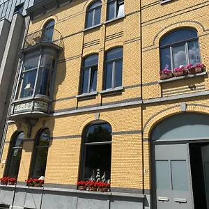 https://freetimeflat-mies-fien.hotelsghent.com